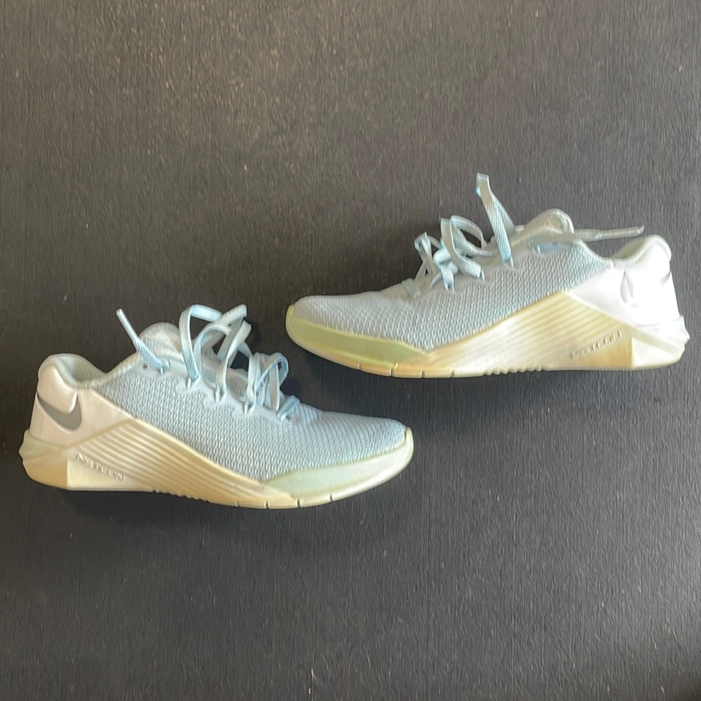 WOMENS CROSSFIT NIKE METCON 5 Size 7